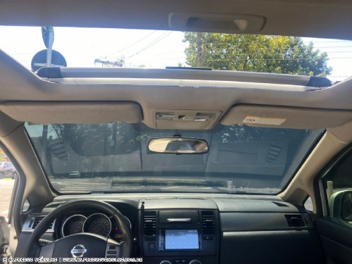 Nissan TIIDA SL 1.8 FLEX 2011/2012